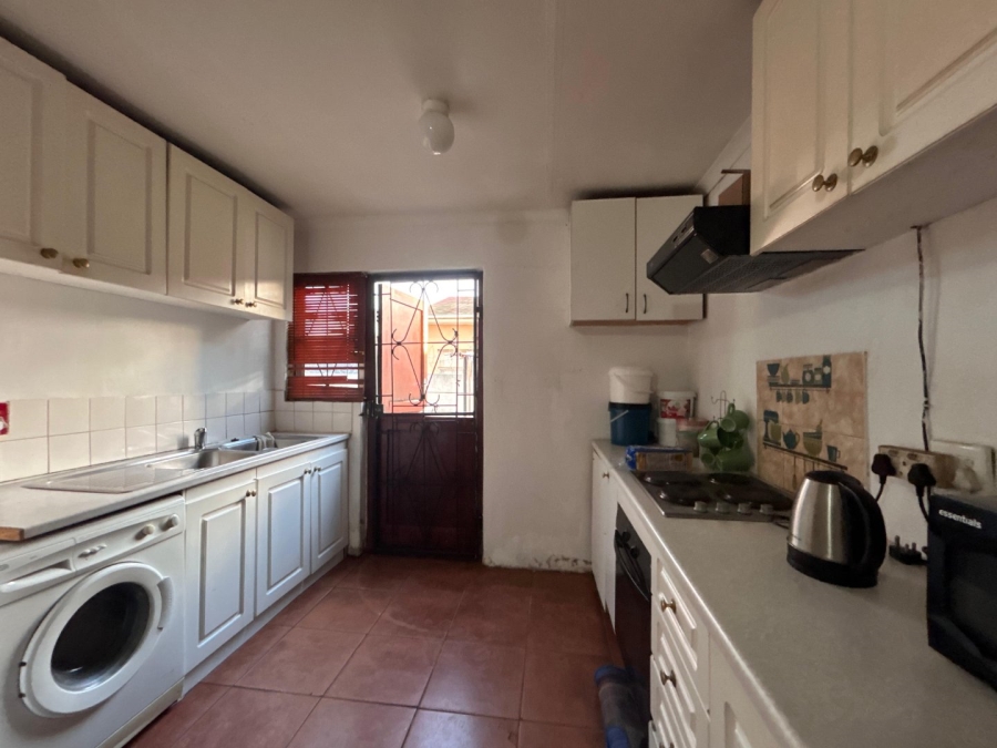 To Let 2 Bedroom Property for Rent in Heather Park Western Cape